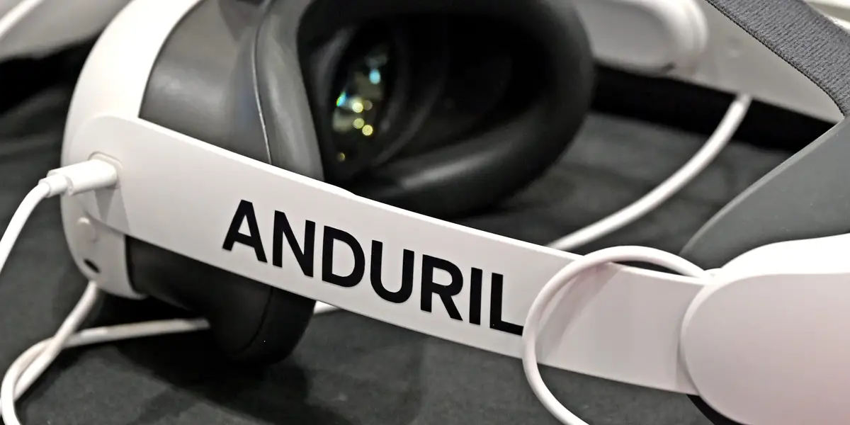 Unlocking Productivity: Anduril COO’s Cashflow Blueprint for Mastering Slack Messages!