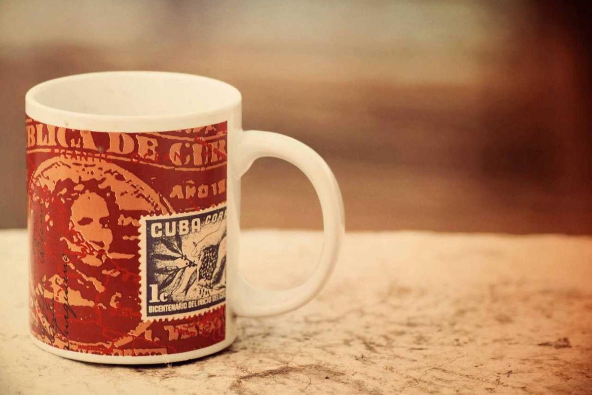 AI-Generated Reality Fractals